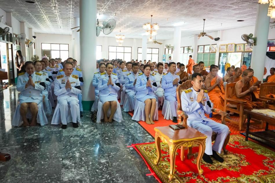 ร่วมพิธีบำเพ็ญกุศลในวาระครบ 100 วัน (สตมวาร)